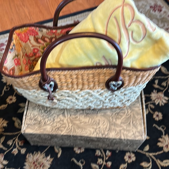 Brighton ❤️woven straw tote with leather trim~excellent condition~dust bag & Box - Picture 7 of 7